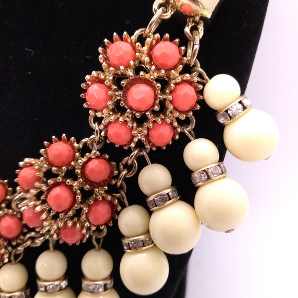 Banana Republic statement necklace - Picture 5 of 14